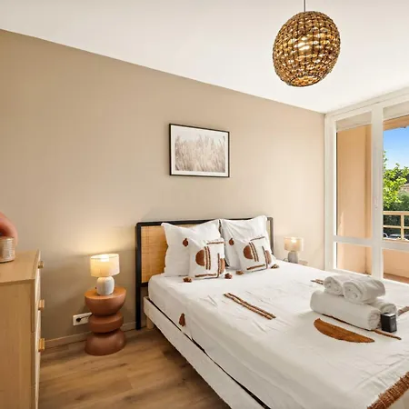 Modern Sea View -2br-4p- Appartement