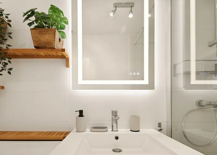 Modern Sea View -2br-4p- *